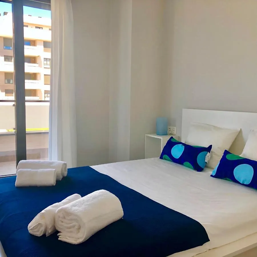 Playa Los Alamos, Descanso Y Ocio En Torremolinos